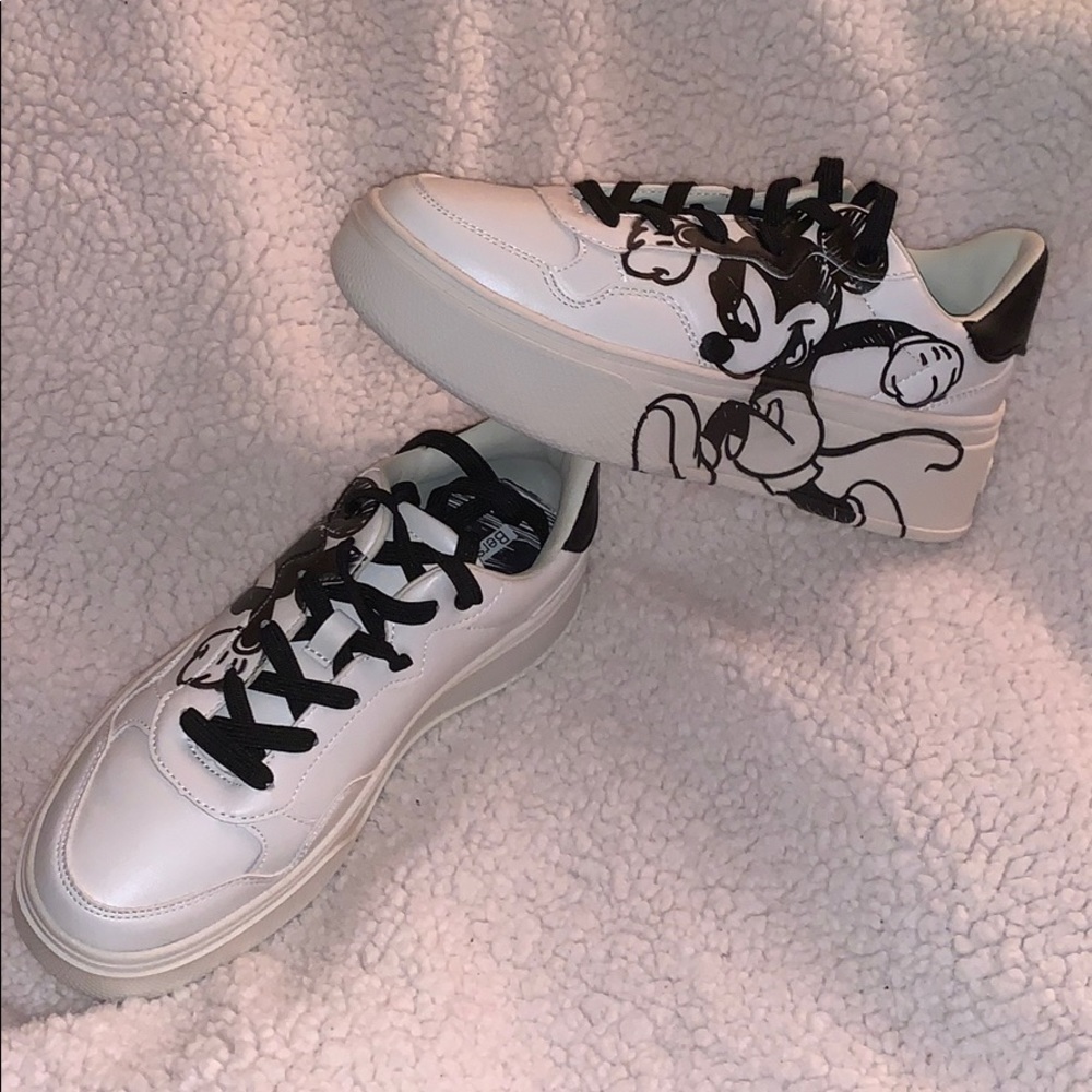 Bershka Sneakers